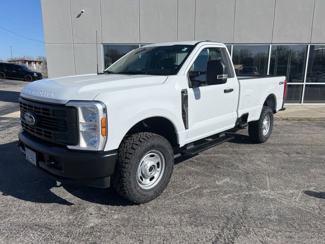 New 2026 Ford F250 XL w/ XL Off-Road Package