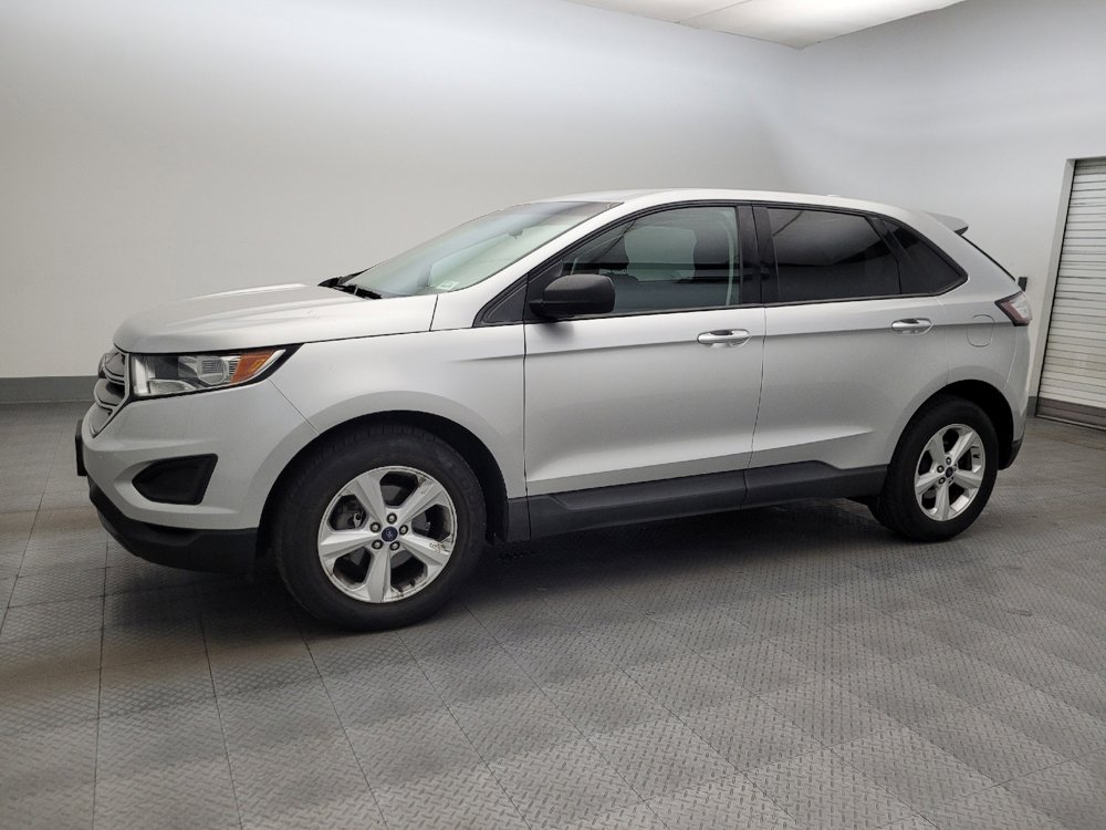 Used 2017 Ford Edge SE FWD image 2