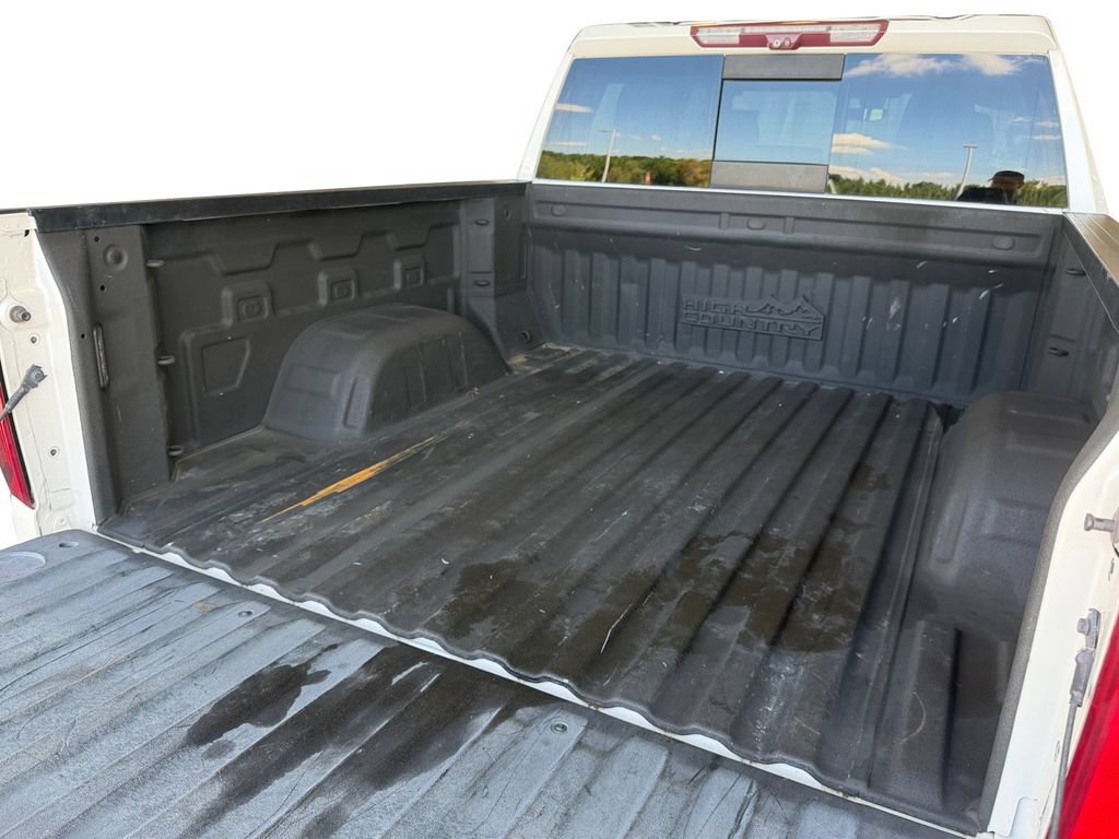 Used 2021 Chevrolet Silverado 1500 High Country w/ Technology Package AWD/4WD image 30