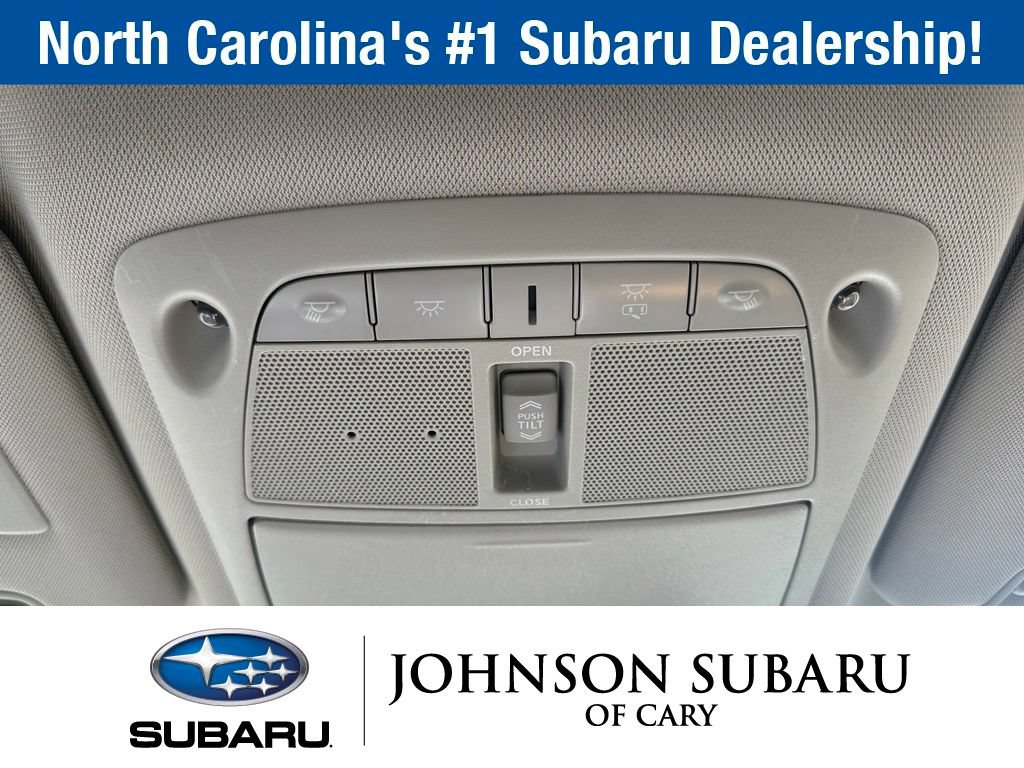Used 2018 Nissan Rogue SV w/ Sun & Sound Touring Package FWD image 18