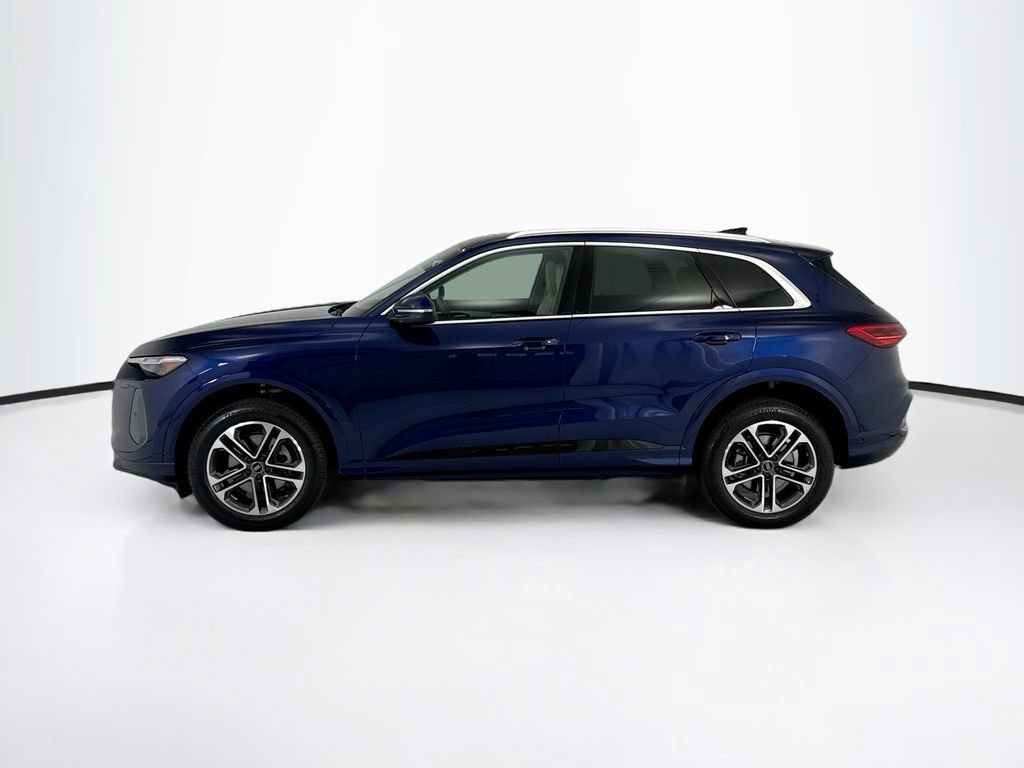 Certified 2025 Audi Q5 Premium Plus w/ Premium Plus AWD/4WD image 8