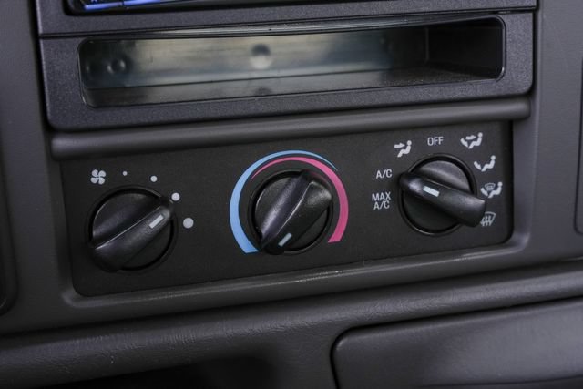 Used 2003 Ford F350 Lariat AWD/4WD image 45