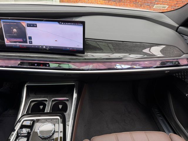 New 2026 BMW i7 xDrive60 w/ Executive Package image 17