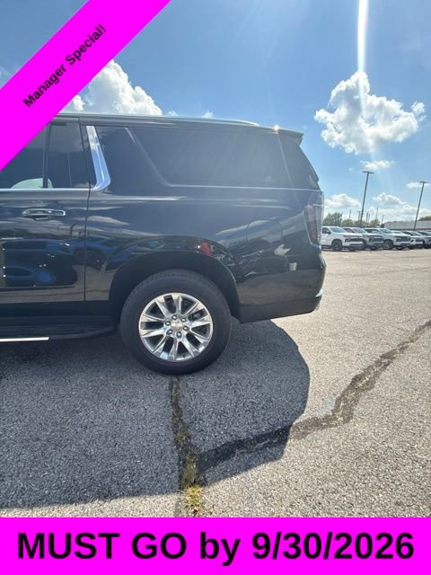 Used 2025 Chevrolet Suburban Premier w/ Sun And Tow Package AWD/4WD image 10