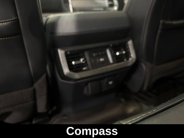 Used 2024 Ford F450 Platinum w/ FX4 Off-Road Package image 19