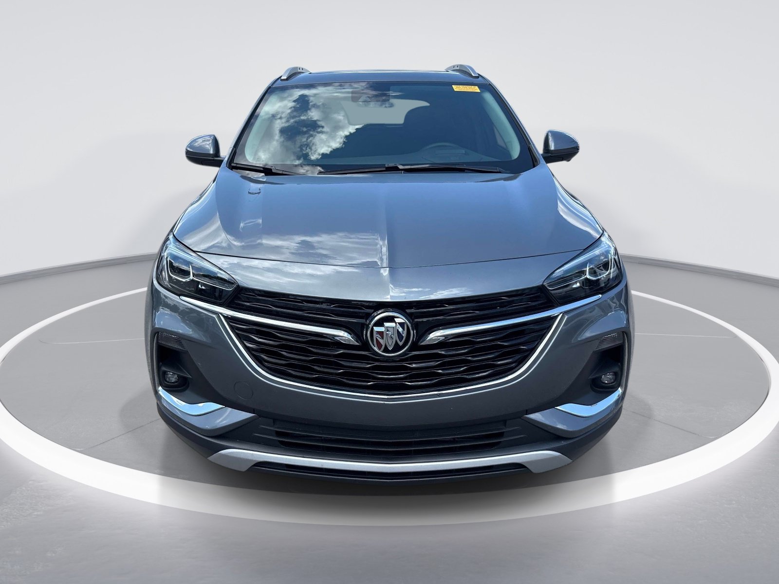 Used 2022 Buick Encore GX Essence w/ Advanced Technology Package FWD image 2