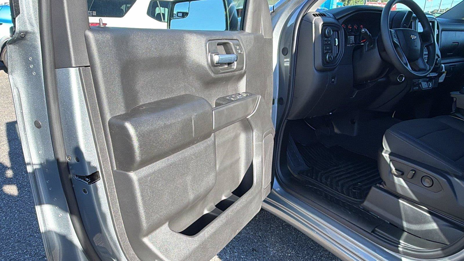 New 2026 Chevrolet Silverado 1500 Custom AWD/4WD image 14