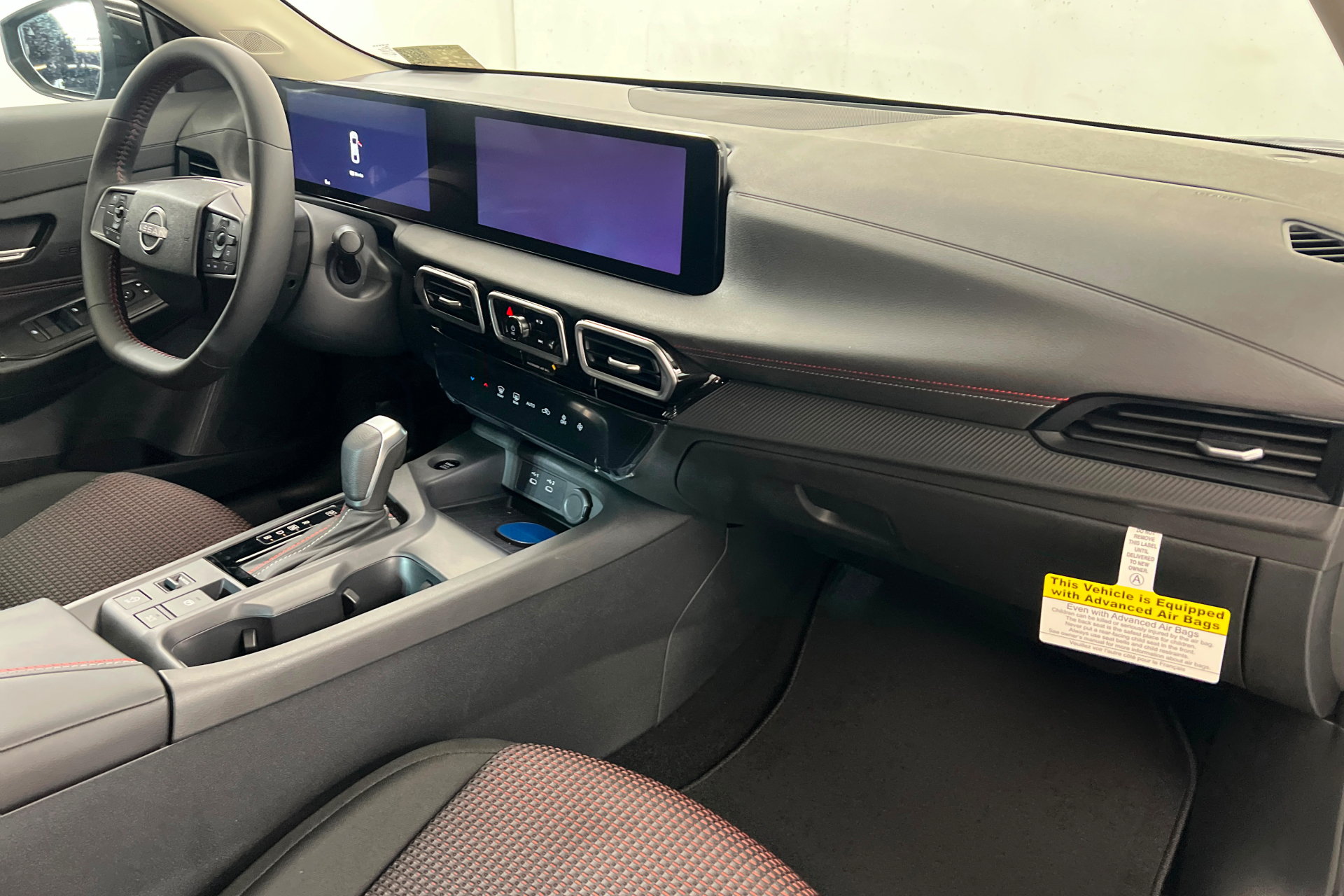 New 2027 Nissan Sentra SR w/ Floor Mat Package FWD image 23
