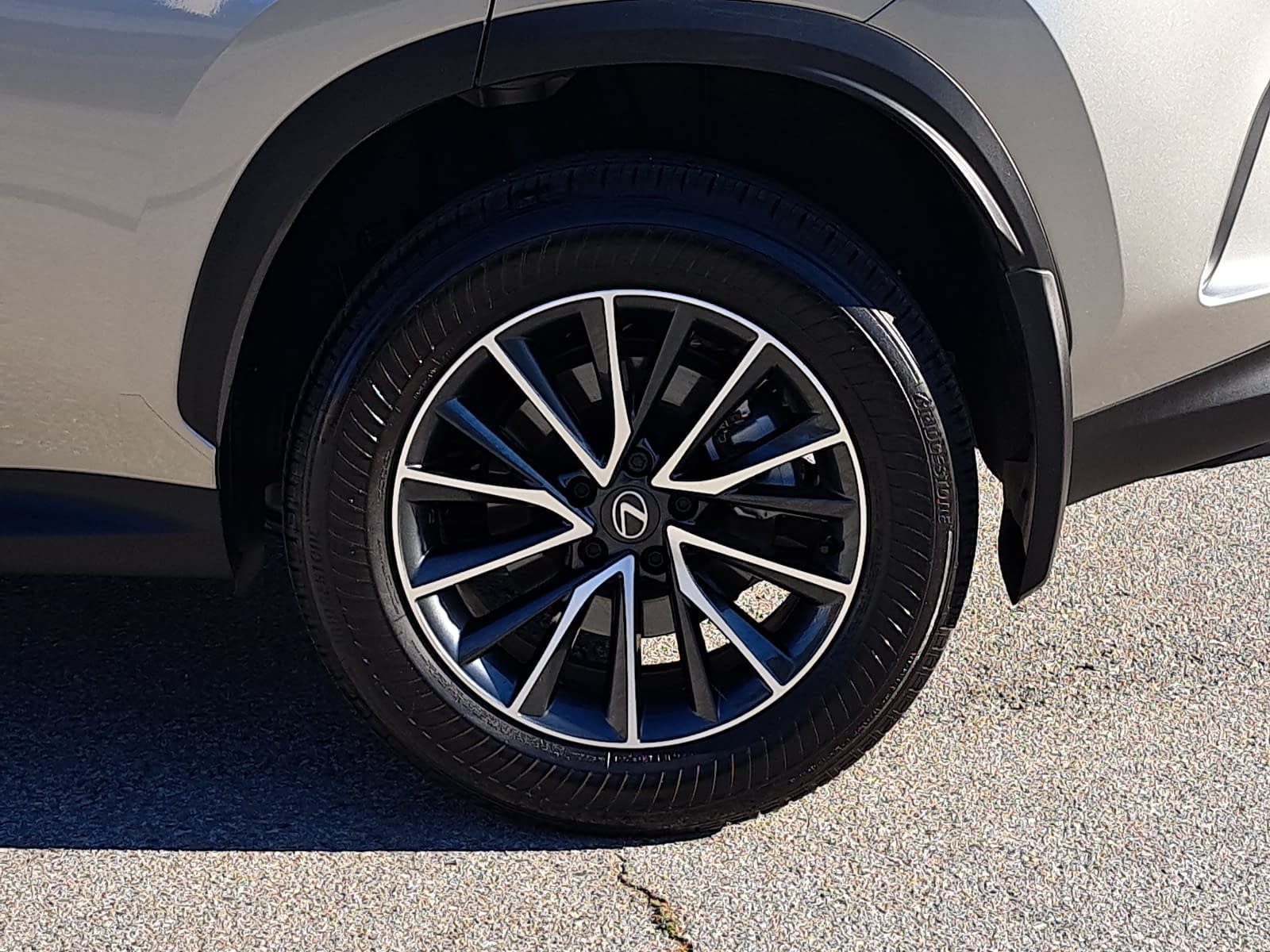 Used 2026 Lexus NX 350h AWD w/ Accessory Package (2T) image 37