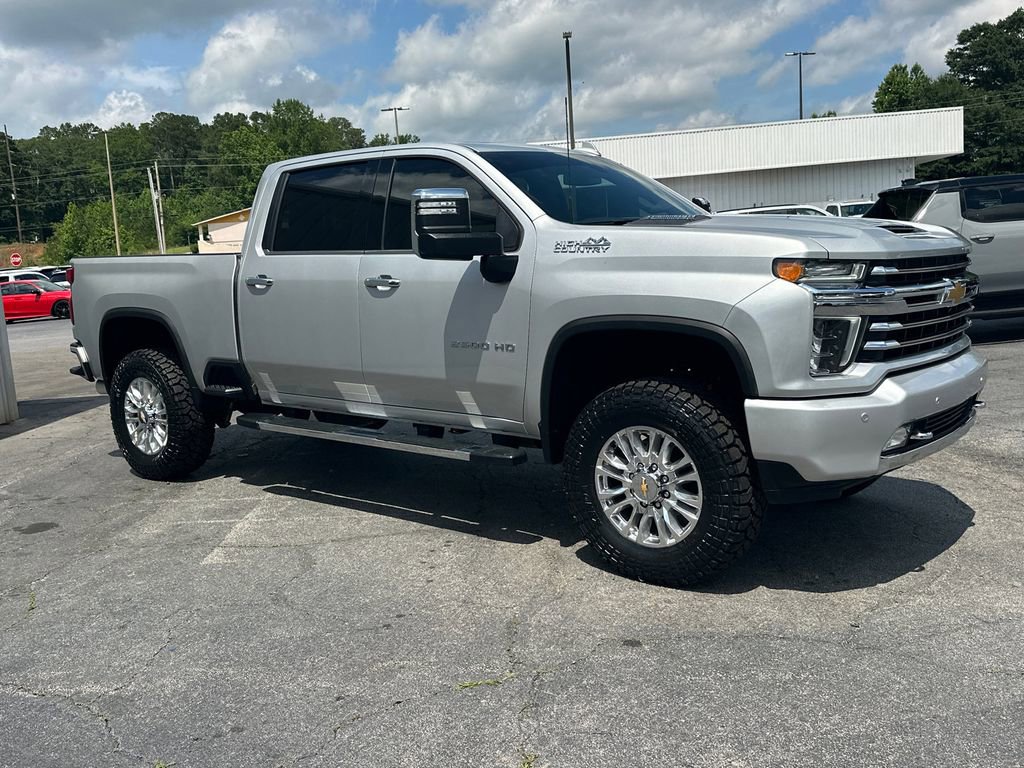 Used 2022 Chevrolet Silverado 2500 High Country w/ Safety Package II AWD/4WD image 4