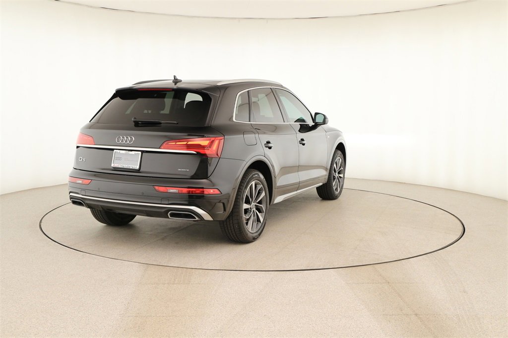 Certified 2023 Audi Q5 2.0T Premium w/ Convenience Package image 6