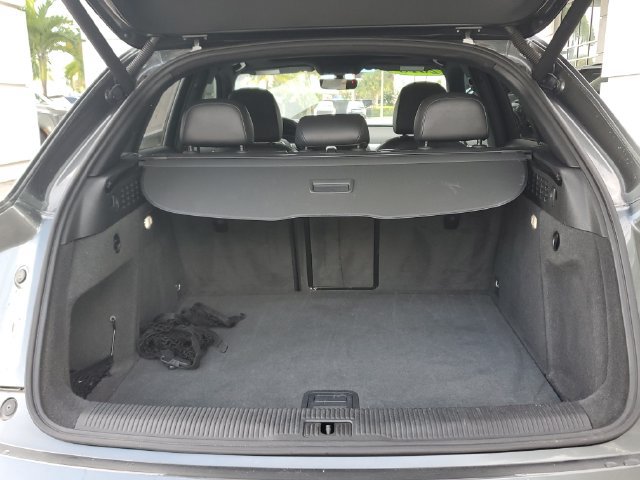 Used 2018 Audi Q3 2.0T Premium w/ Convenience Package FWD image 8