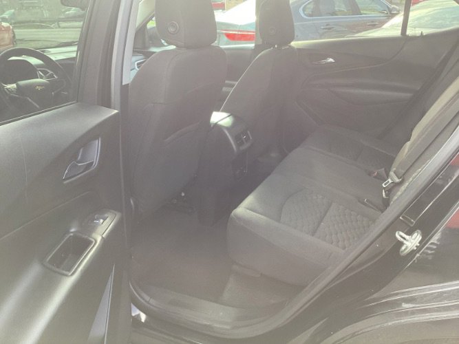Used 2018 Chevrolet Equinox LT w/ Sun & Infotainment Package image 5