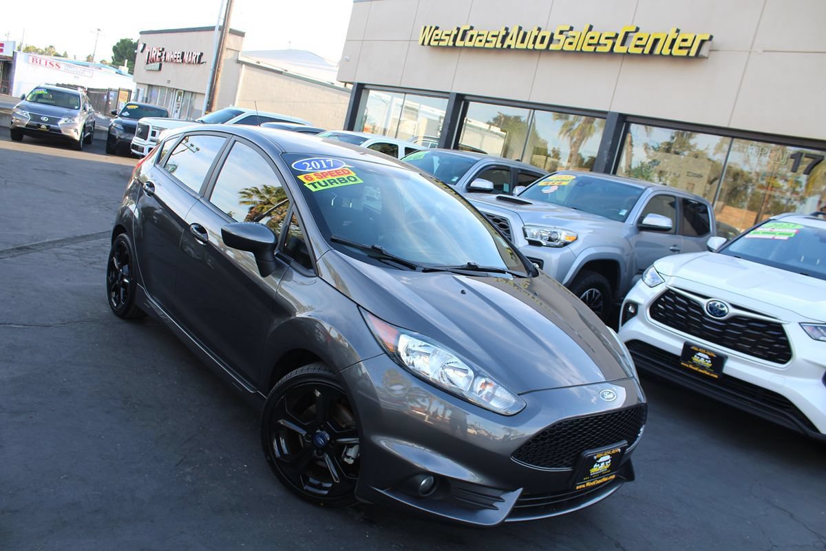 Used 2017 Ford Fiesta ST FWD image 36