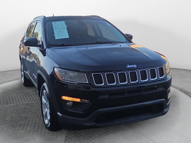 Used 2018 Jeep Compass Latitude w/ Popular Equipment Group AWD/4WD image 7