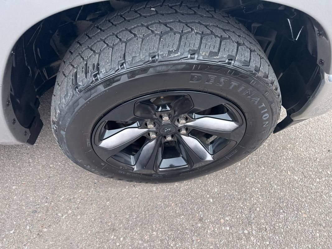 Used 2019 RAM 1500 Limited AWD/4WD image 19