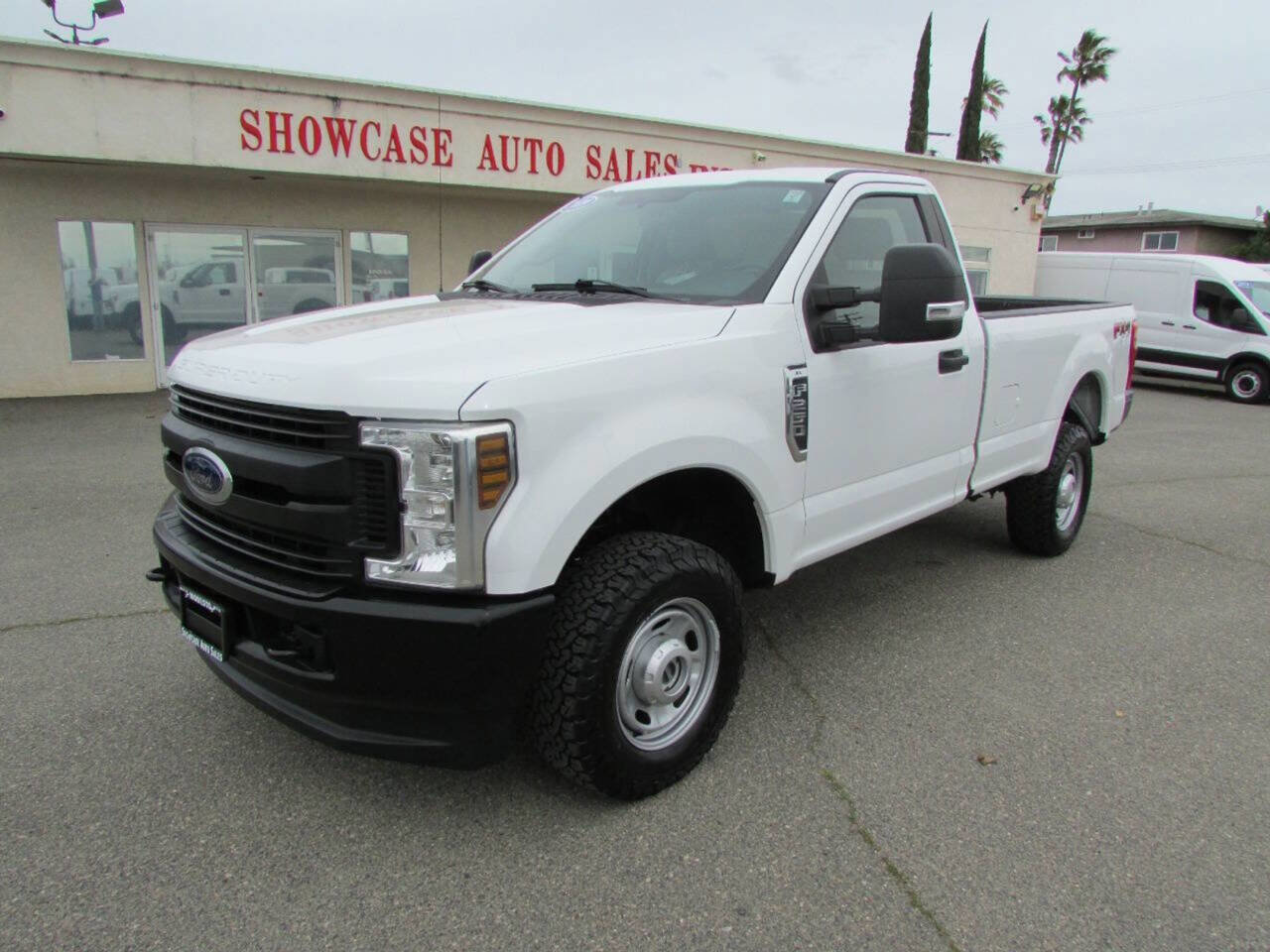 Used 2019 Ford F250 XL w/ Power Equipment Group image 4