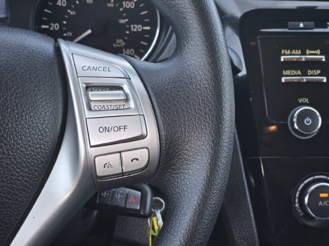 Used 2016 Nissan Rogue S w/ Appearance Package FWD image 27