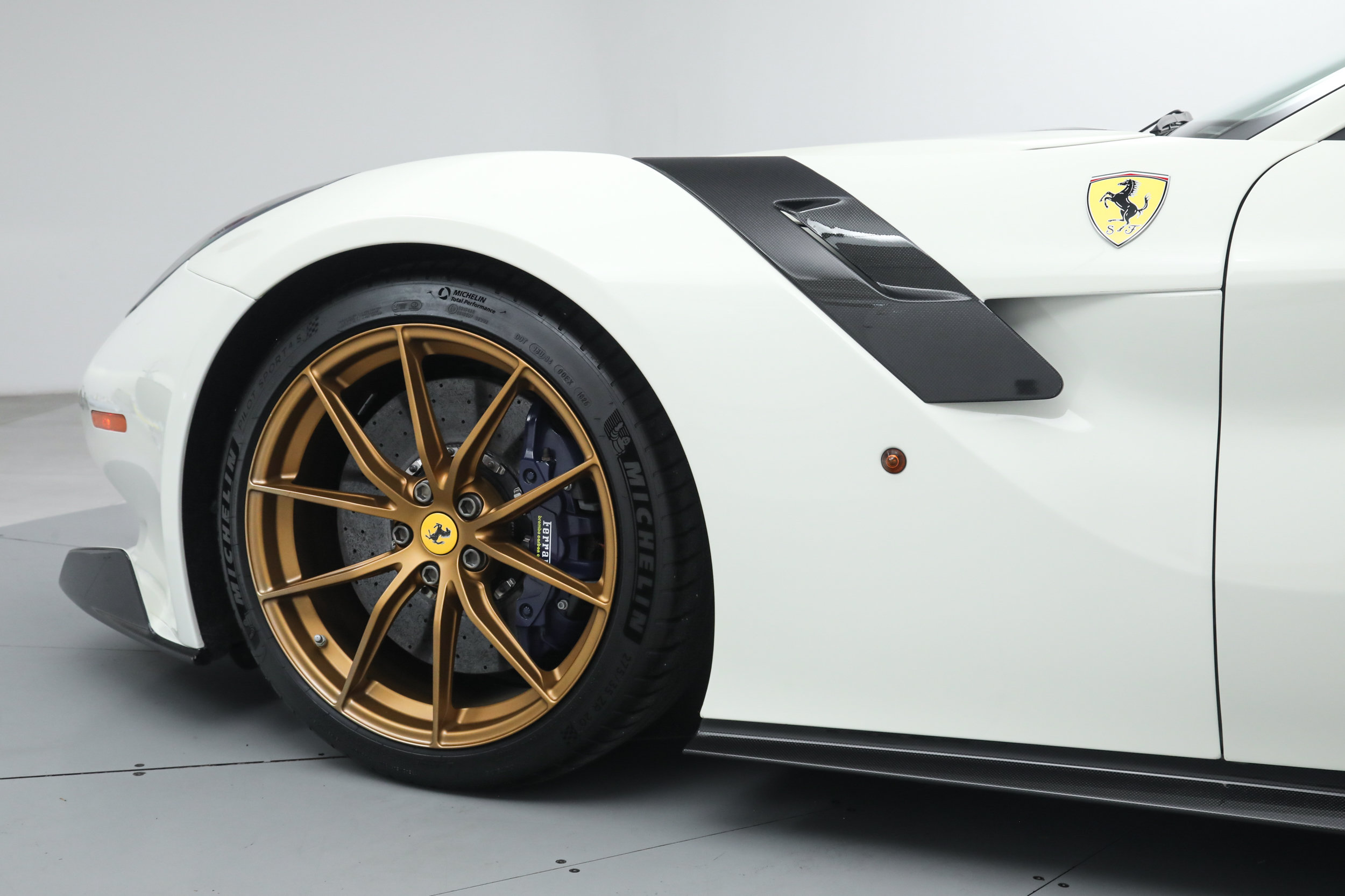 Used 2017 Ferrari F12tdf RWD image 16