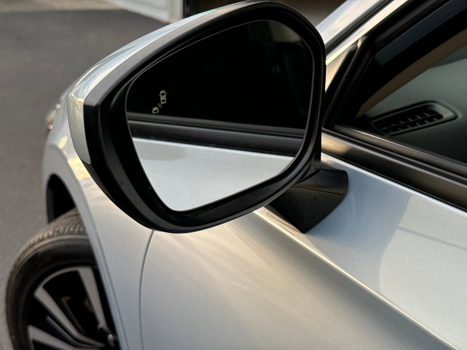 Certified 2023 Honda Civic EX image 32