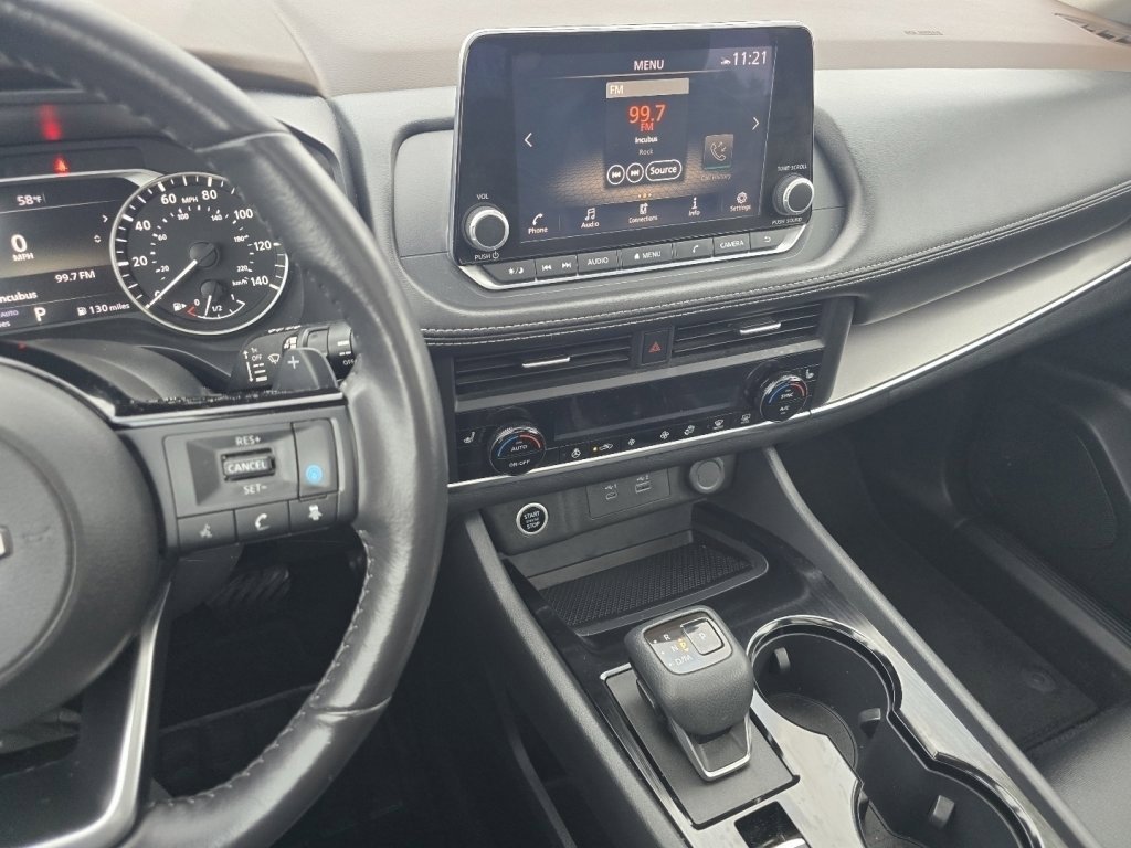 Used 2023 Nissan Rogue SV w/ SV Premium B Package image 30