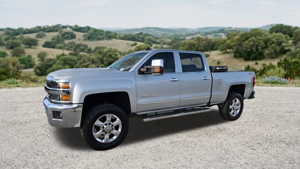 Used 2019 Chevrolet Silverado 2500 LTZ w/ Duramax Plus Package AWD/4WD image 4