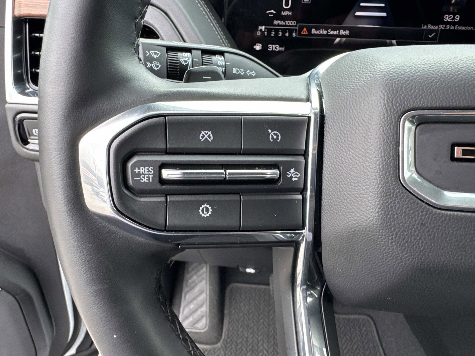 Used 2025 GMC Yukon Denali image 31