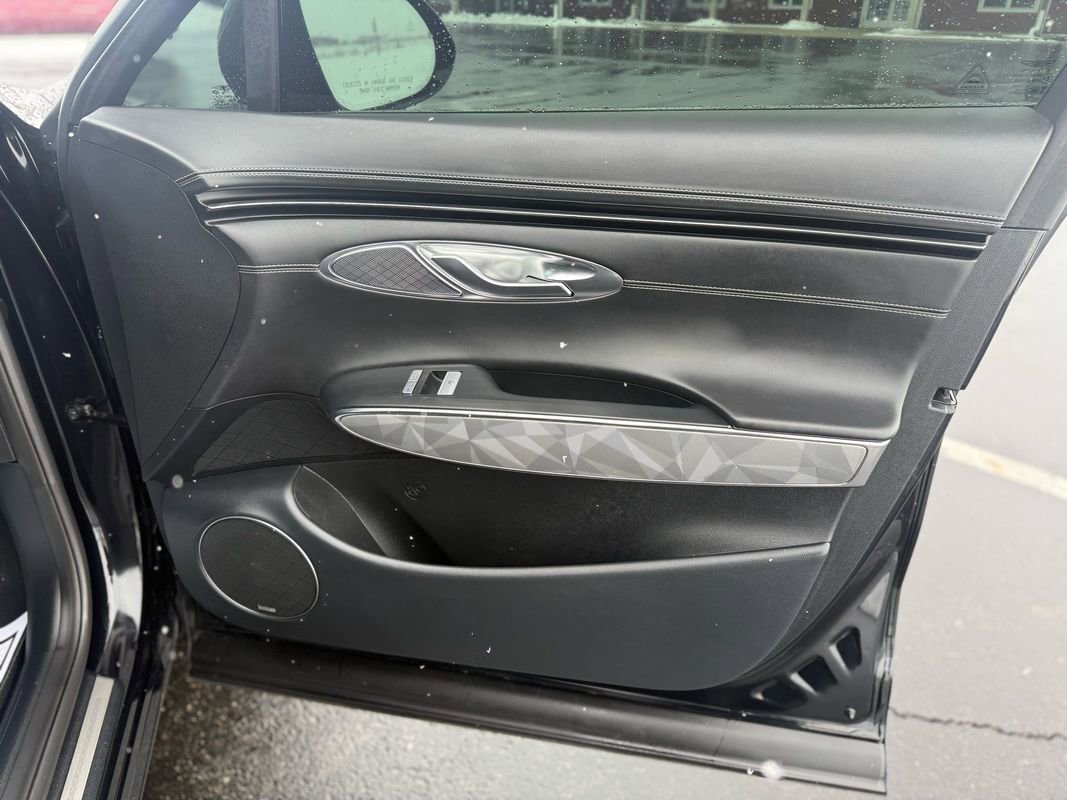 Used 2022 Genesis GV70 3.5T Sport w/ Sport Advanced Package image 18