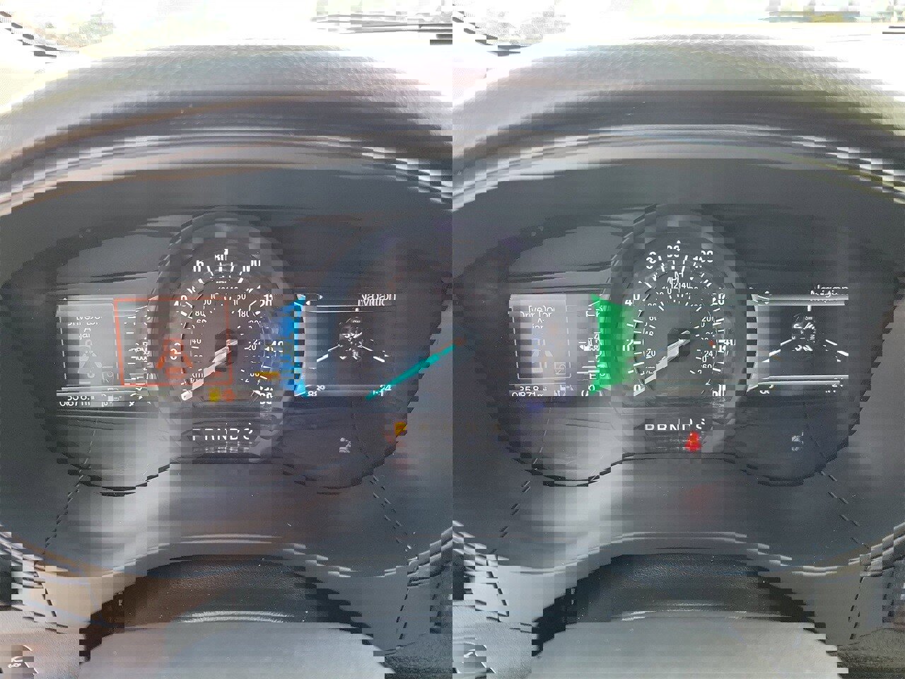 Used 2018 Ford Fusion SE w/ Equipment Group 201A image 20