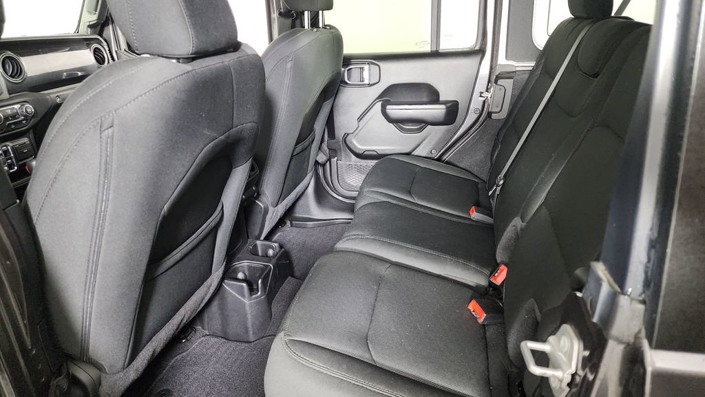 Used 2021 Jeep Wrangler Unlimited Sport image 23