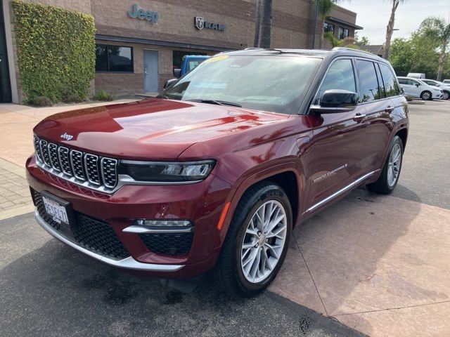 Used 2023 Jeep Grand Cherokee Summit w/ Advanced Protech Group IV image 2