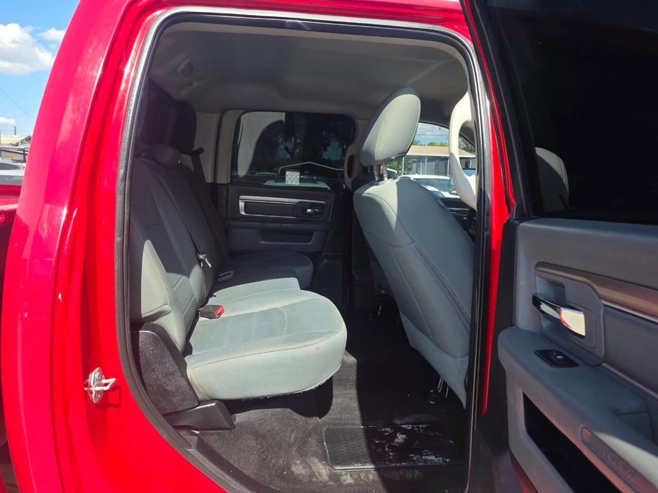 Used 2016 RAM 2500 SLT AWD/4WD image 17