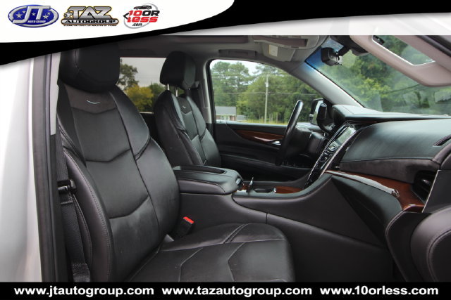 Used 2019 Cadillac Escalade ESV Premium Luxury AWD/4WD image 10