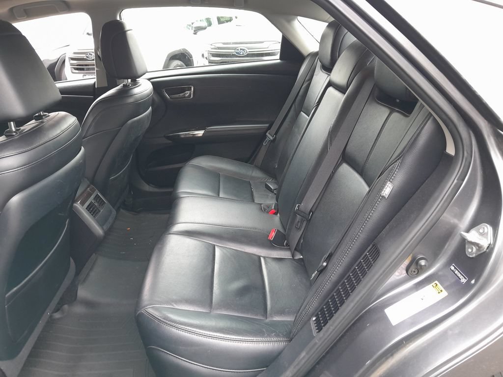 Used 2014 Toyota Avalon XLE Touring FWD image 32