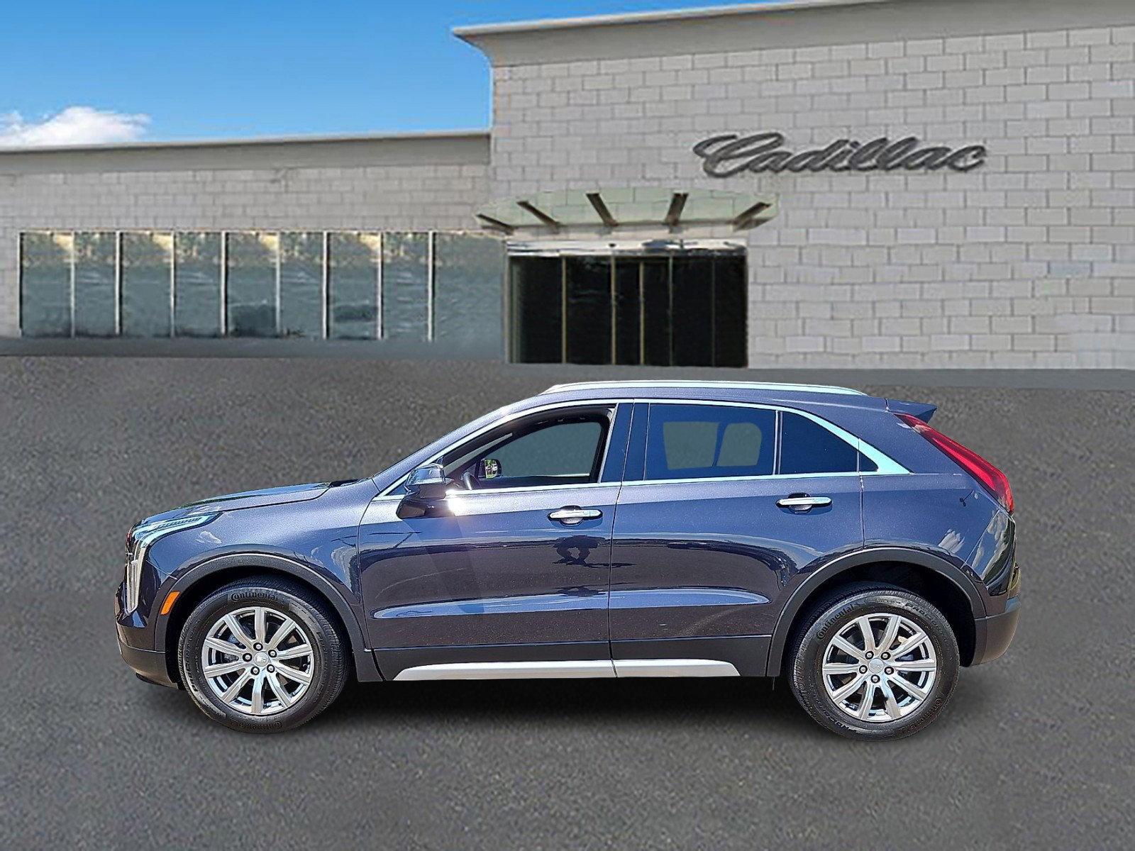 Certified 2023 Cadillac XT4 Premium Luxury AWD/4WD image 7