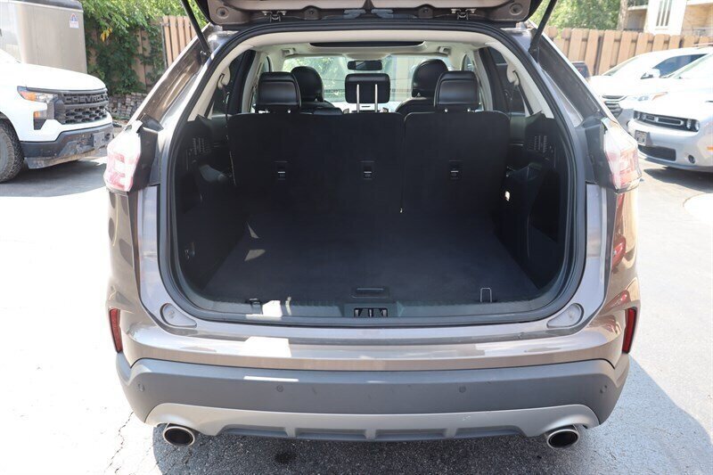 Used 2019 Ford Edge SEL w/ Equipment Group 201A AWD/4WD image 28