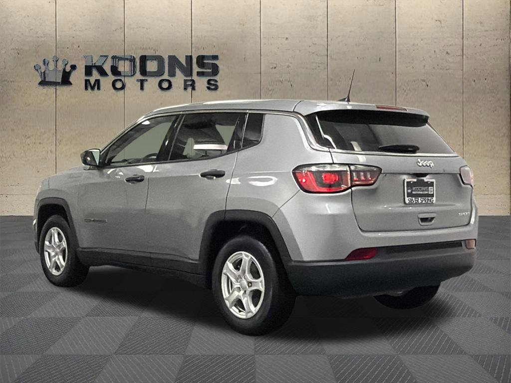 Used 2022 Jeep Compass Sport image 6
