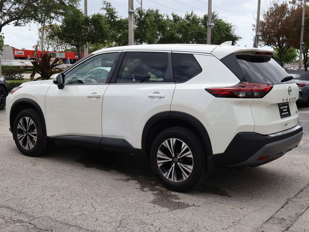 Used 2023 Nissan Rogue SV FWD image 6