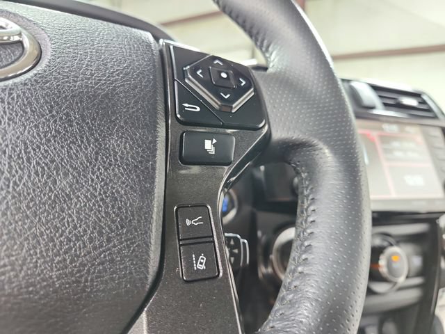 Used 2021 Toyota 4Runner TRD Off-Road AWD/4WD image 24