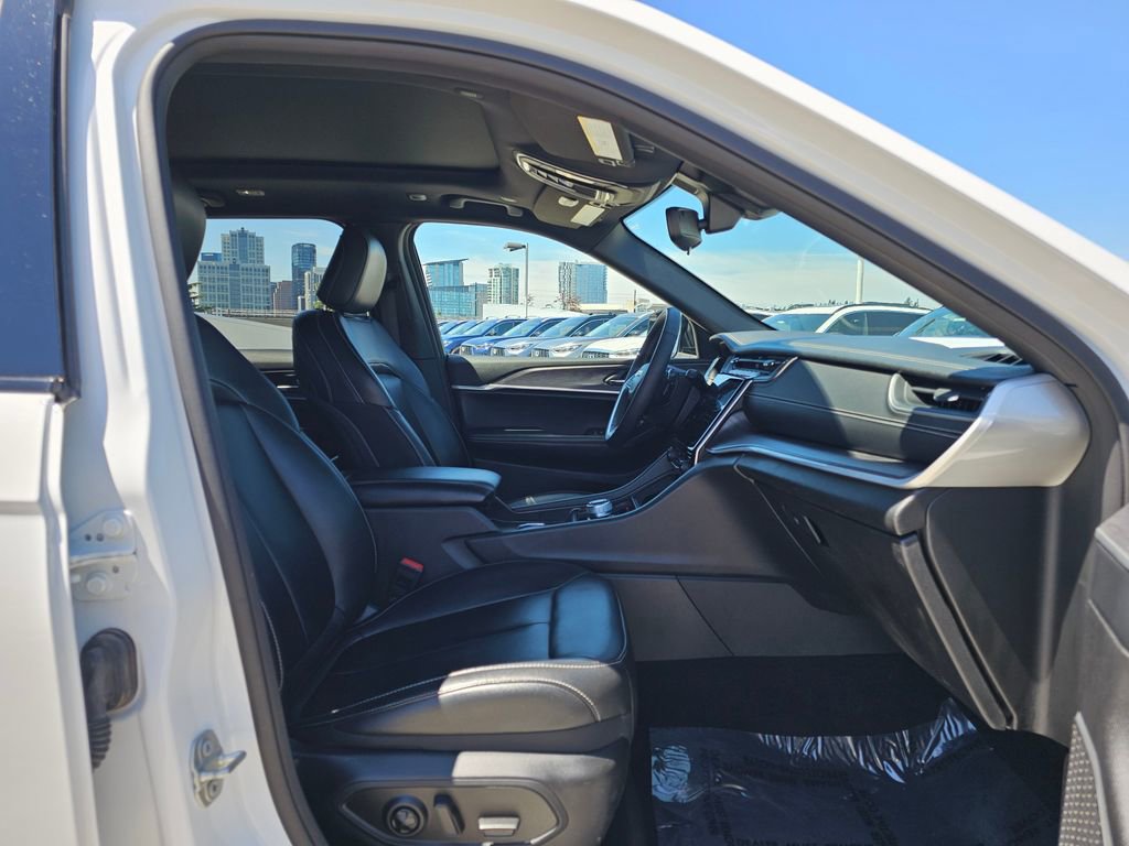 Used 2024 Jeep Grand Cherokee Limited 4xe image 11