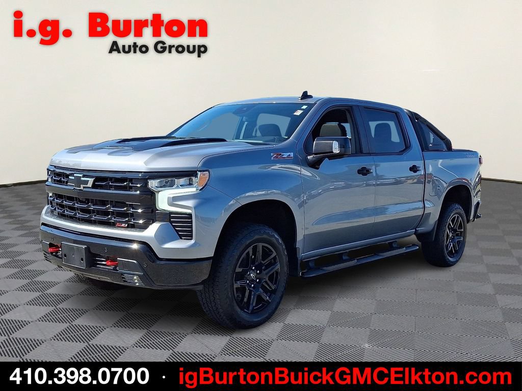 Used 2026 Chevrolet Silverado 1500 LT Trail Boss w/ LT Trail Boss Premium Package AWD/4WD image 3