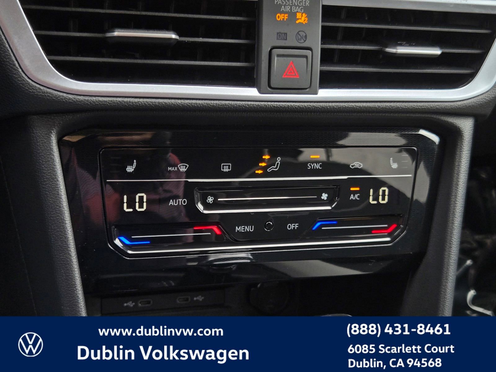 Used 2025 Volkswagen Taos SE FWD image 19