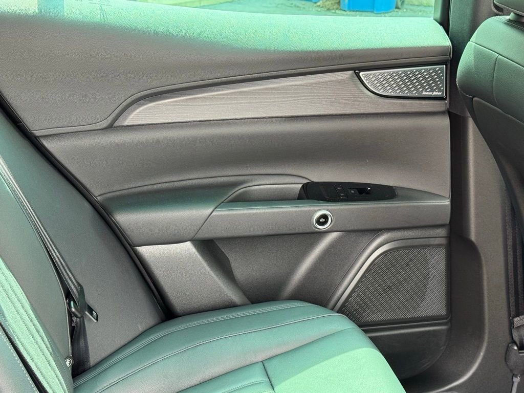 Used 2024 Maserati Grecale GT image 24