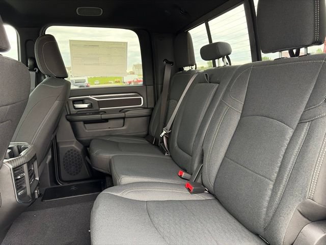 New 2026 RAM 3500 Big Horn AWD/4WD image 8