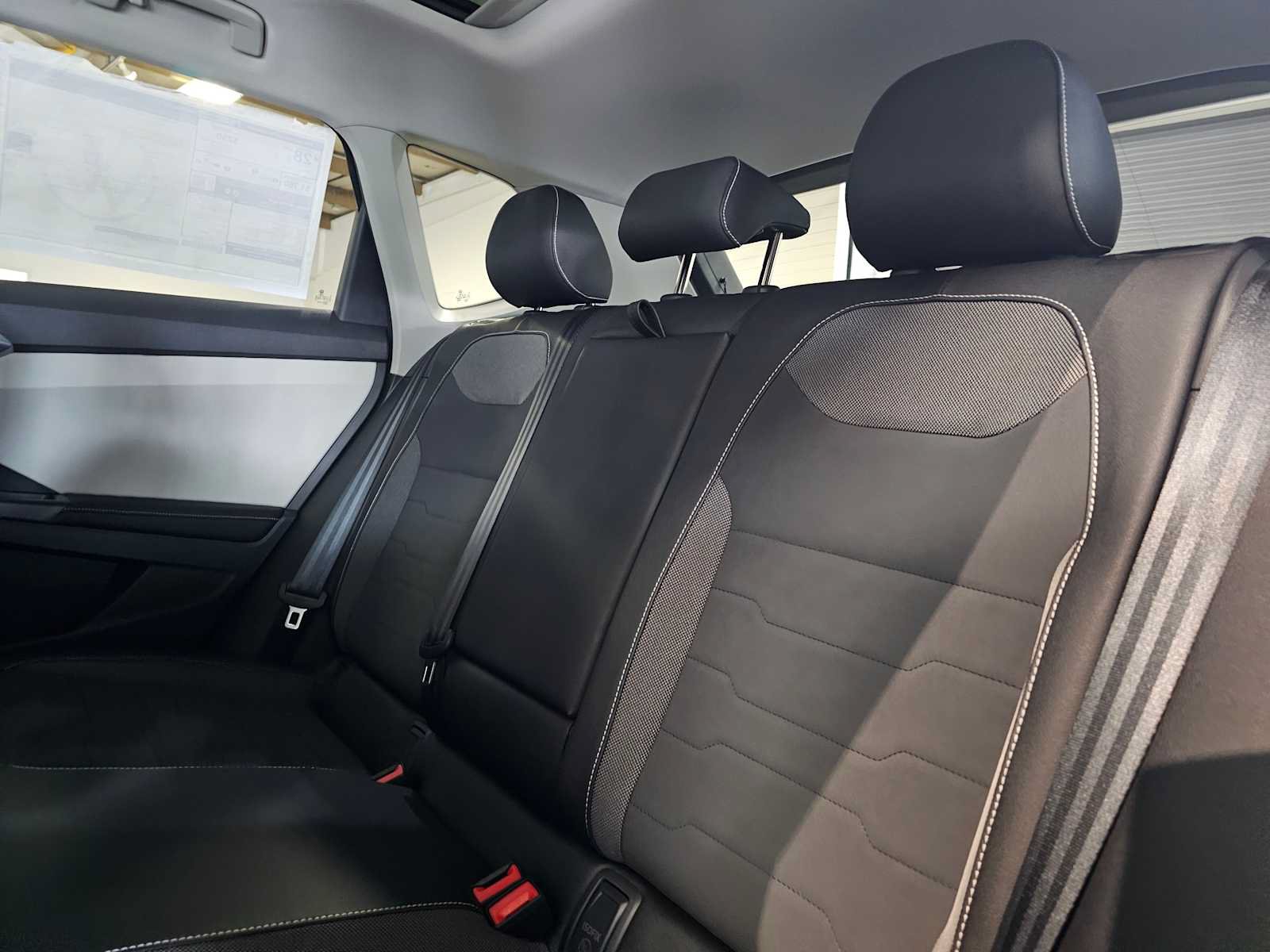 New 2026 Volkswagen Taos SE AWD/4WD image 17