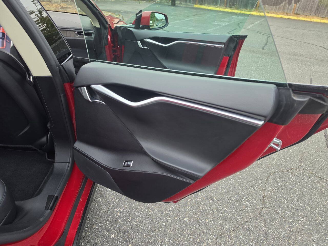 Used 2013 Tesla Model S RWD image 53