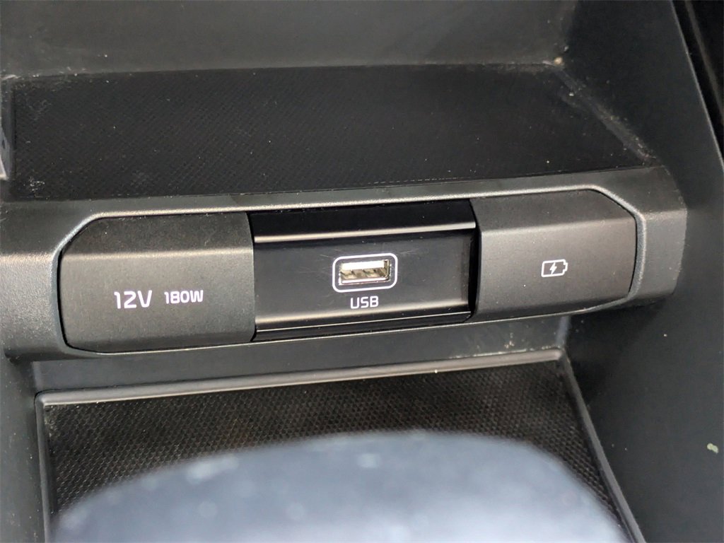 Used 2020 Kia Telluride S w/ S 8 Passenger Seating Package image 23