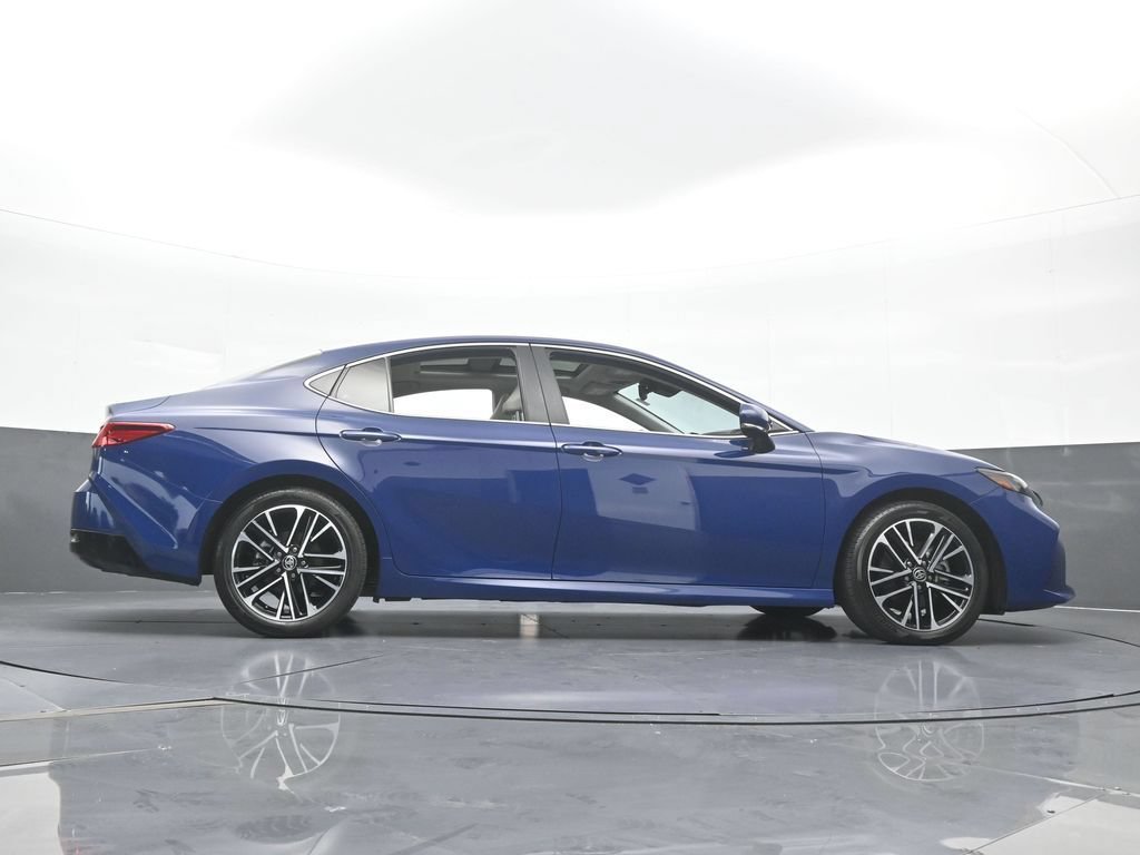 Used 2025 Toyota Camry XLE FWD image 60