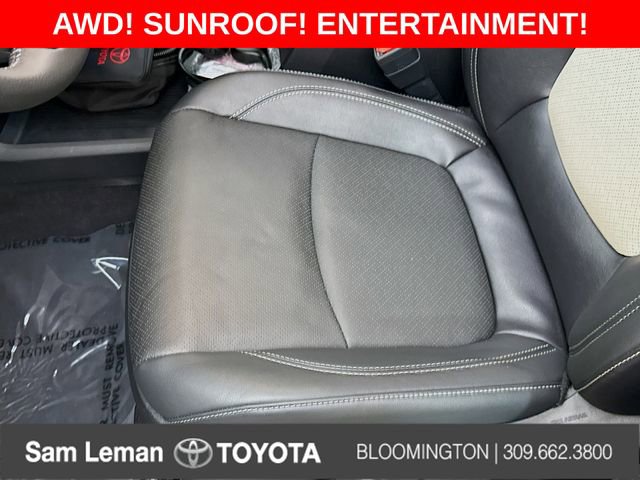 Used 2025 Toyota Sienna Platinum image 20