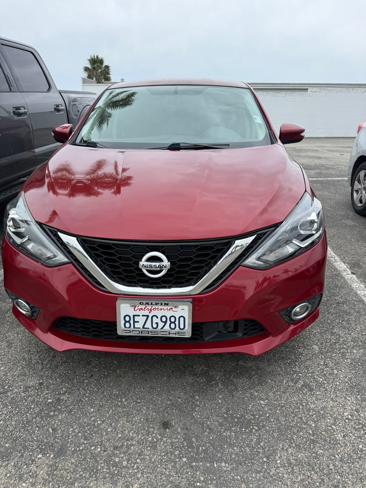 Used 2018 Nissan Sentra SR image 2